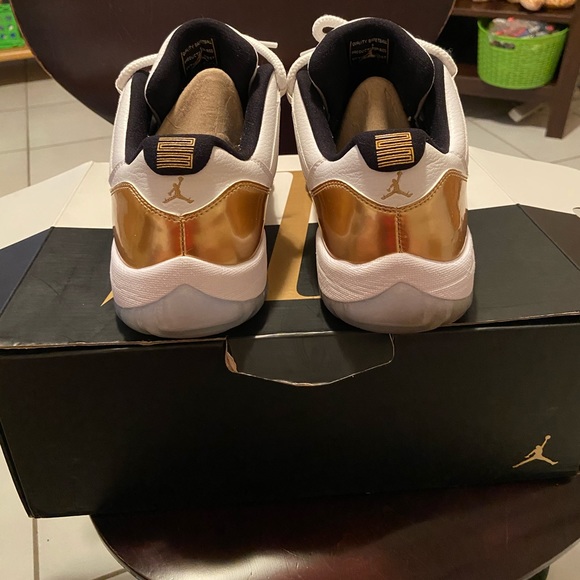 Closing ceremony low 11’s - Picture 4 of 6